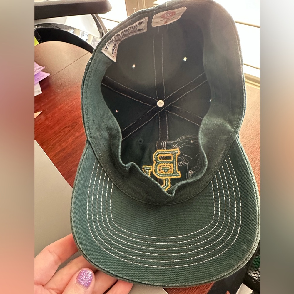 Baylor University BU Embroidered Green Bears Fitted Baseball Cap S - Picture 2 of 4